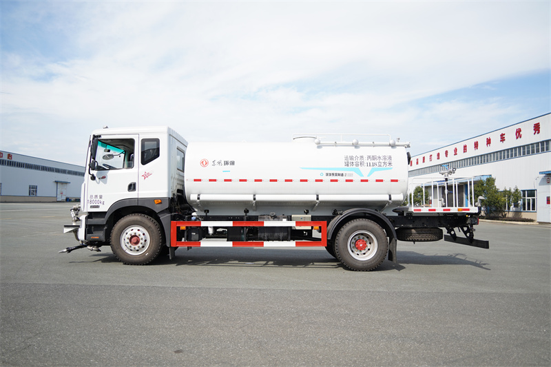 東風(fēng)股份D9灑水車 14方（燃油車） EQ5182GPSSEQ6