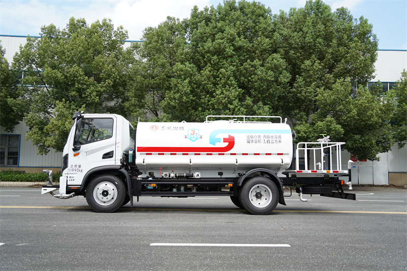 東風(fēng)華神T3/T1灑水車 9方（燃油車）EQ5120GPSSEH6